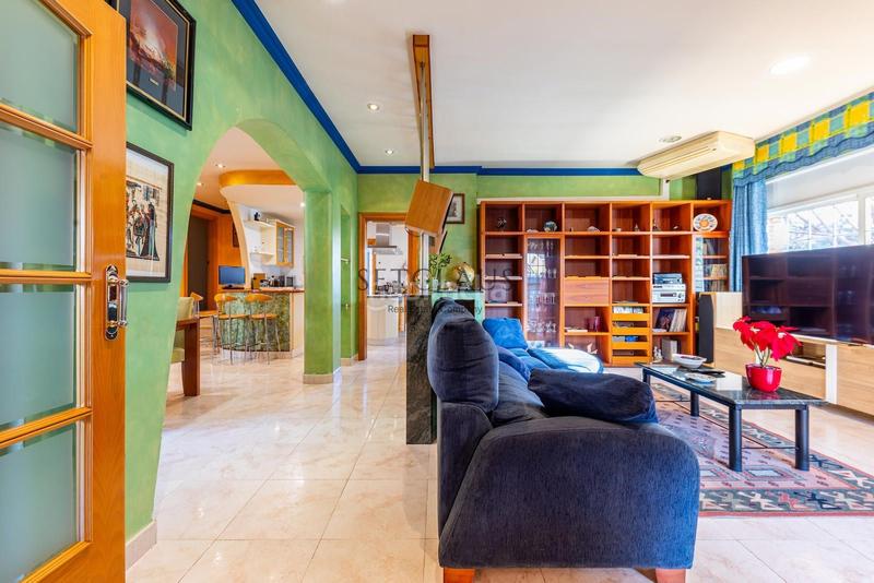 Foto f5662238-eaf5-433b-941f-e84f5e5da517. Chalet mit heizung parking pool in Zona Alta Premià de Mar