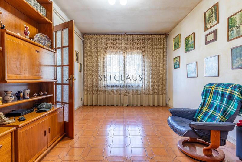 Foto e74cb525-6fa4-4f55-8571-a7127f1c366e. Casa . céntrica y con muchas posibilidades en Veral d´Ocata Vilassar de Mar