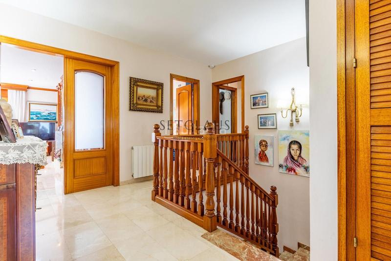 Foto 40709d23-1f71-4d3c-ac23-d6f7d72fcd92. Chalet . vistas y amplitud en Alella