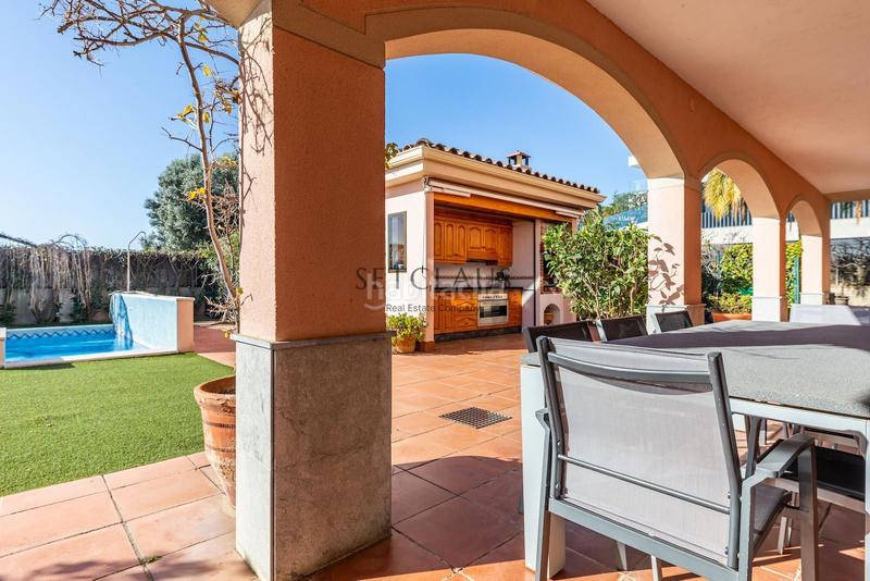 Foto 7de7da8d-84e4-468c-b896-87fca34acdd1. Chalet . vistas y amplitud en Alella