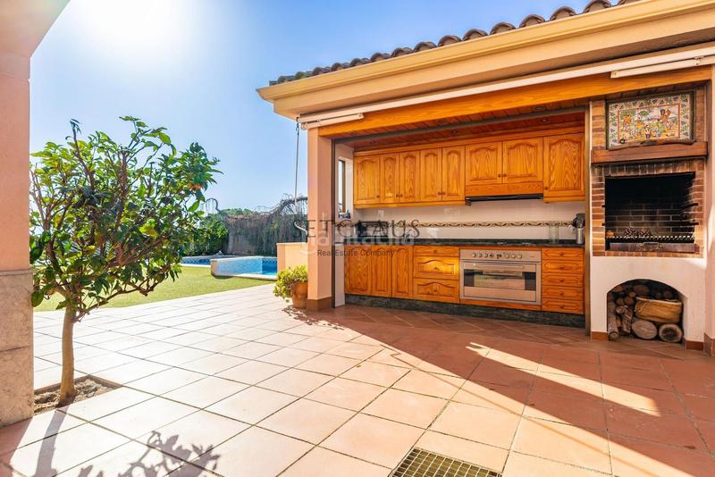 Foto 987f4d50-ee0a-4d3f-a57a-21b96d6dc89b. Chalet . vistas y amplitud en Alella