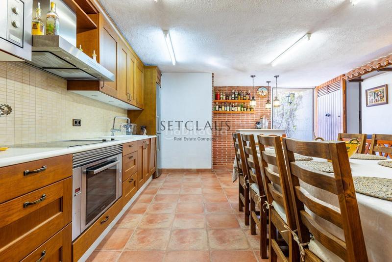 Foto b4ea0606-e29d-427d-a7b1-2e5b1f37e9d7. Chalet . vistas y amplitud en Alella