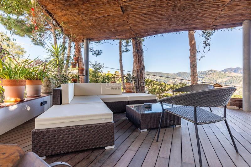 Foto c9fbea14-a226-4327-a274-65c077e2769f. Chalet . vistas y amplitud en Alella