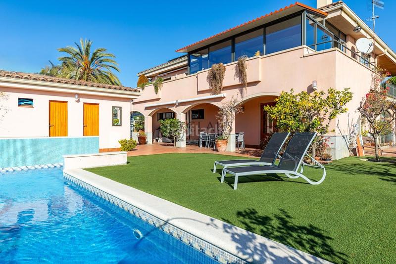 Foto f100f905-d9b5-406d-9b3c-99c3ac716fbf. Chalet . vistas y amplitud en Alella