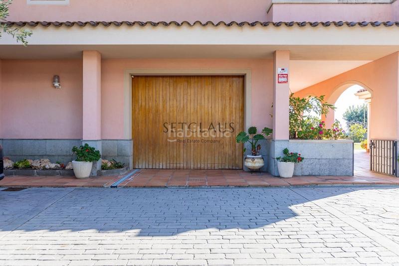 Foto f7855abe-e925-4549-9146-26560f989281. Chalet . vistas y amplitud en Alella