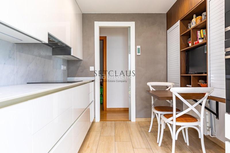 Foto b6619c2a-6cd0-442d-9b22-b7bcebc21025. Chalet con riscaldamento parcheggio in Califòrnia-Santa Madrona Masnou (El)