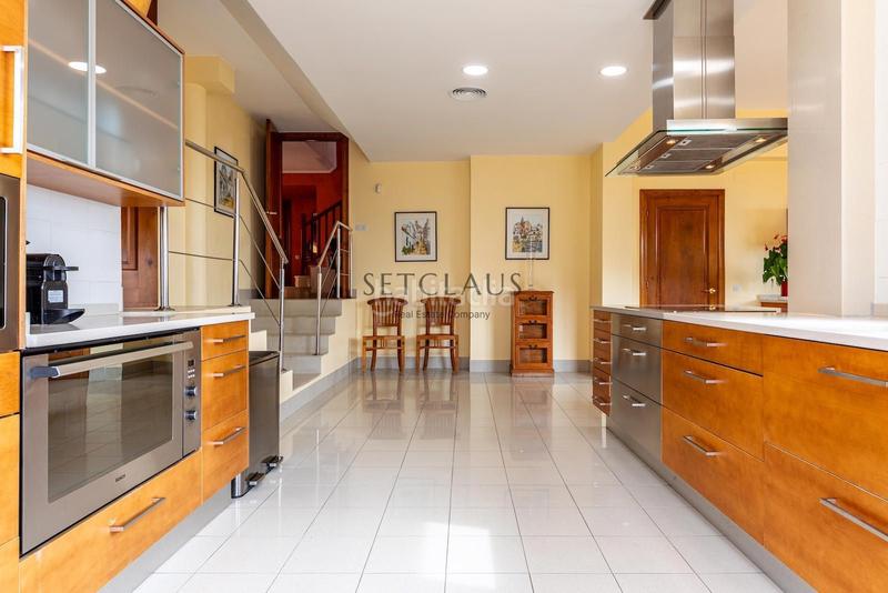 Foto 1acad9c8-2705-4234-8e6a-3f2d7f81652b. Chalet . vistas y amplitud en Mas Ram Badalona