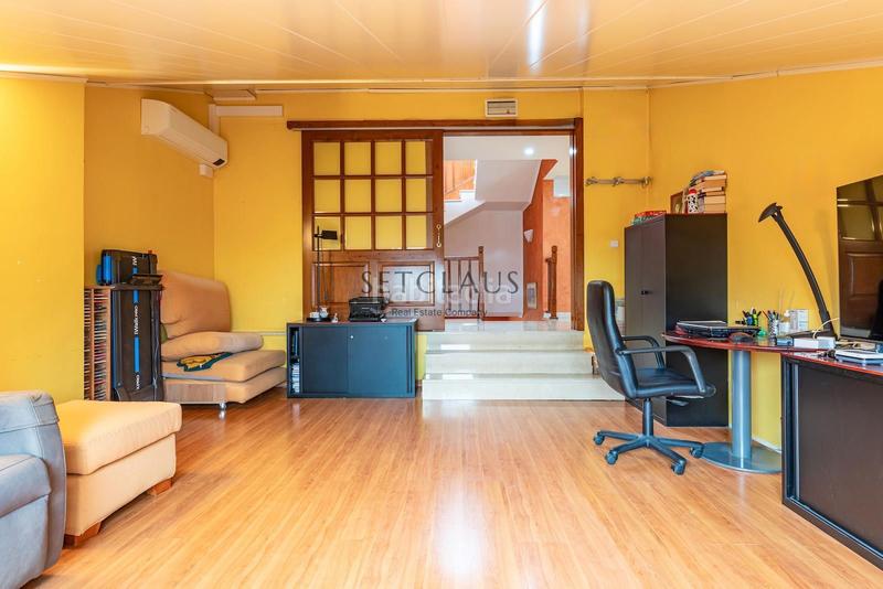 Foto 6b6b73e8-2a14-4a6b-8001-50e3bf37ac19. Chalet . vistas y amplitud en Mas Ram Badalona