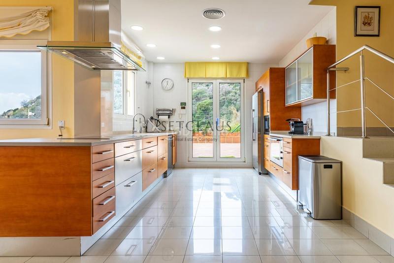 Foto c4ade28b-defa-409c-ac9a-fc50abff6e45. Chalet . vistas y amplitud en Mas Ram Badalona