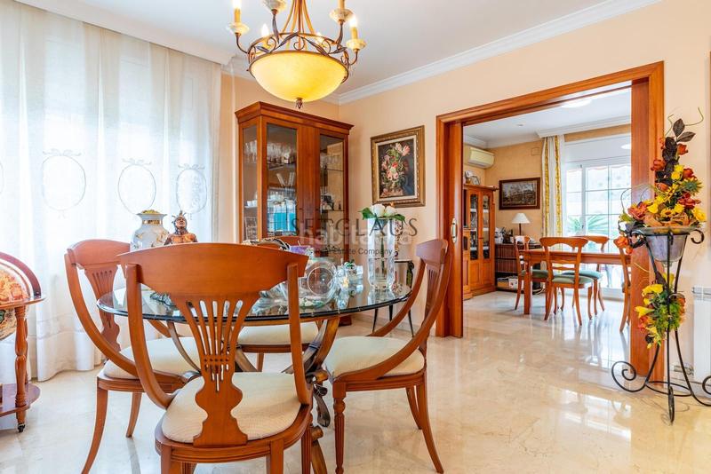 Foto 2e8dad7b-b4cd-4caa-bf52-32eb434c7527. Chalet con riscaldamento parcheggio piscina in Premià de Dalt