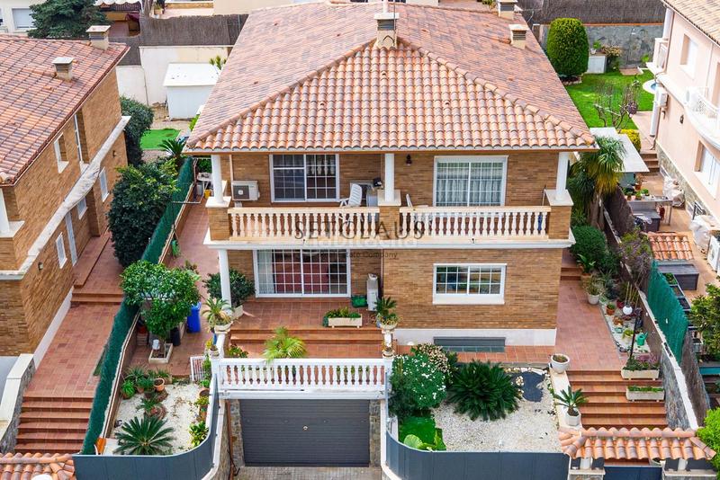 Foto a7b1112c-1441-41c2-a420-ae76fd60d77a. Chalet con riscaldamento parcheggio piscina in Premià de Dalt