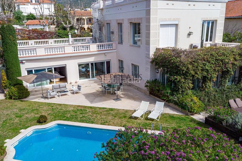 Foto 4183fa30-6335-4a59-8669-daefe93f6b5d. Chalet con riscaldamento parcheggio piscina in Ocata Masnou (El)