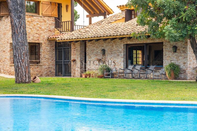 Foto 7b96f31f-2b93-4e3b-bcd5-c8f9a2bdae47. Xalet amb calefacció piscina a Rocaferrera Sant Andreu de Llavaneres