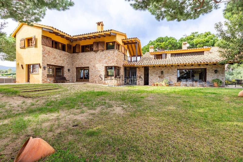 Foto ea1db9b2-6daa-4eb8-b26f-3066e7c12d66. Xalet amb calefacció piscina a Rocaferrera Sant Andreu de Llavaneres