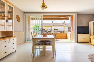 Casa adossada a Vilassar de Dalt. Vilassar de dalt. céntrica y práctica. Casa adossada a Vilassar de Dalt. Vilassar de dalt. céntrica y práctica.