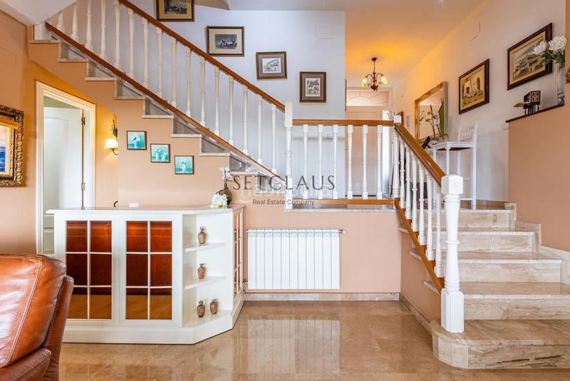 Foto 2f58eeff-11e0-44c4-a541-17b3246d0504. Casa a schiera con riscaldamento parcheggio in Tiana