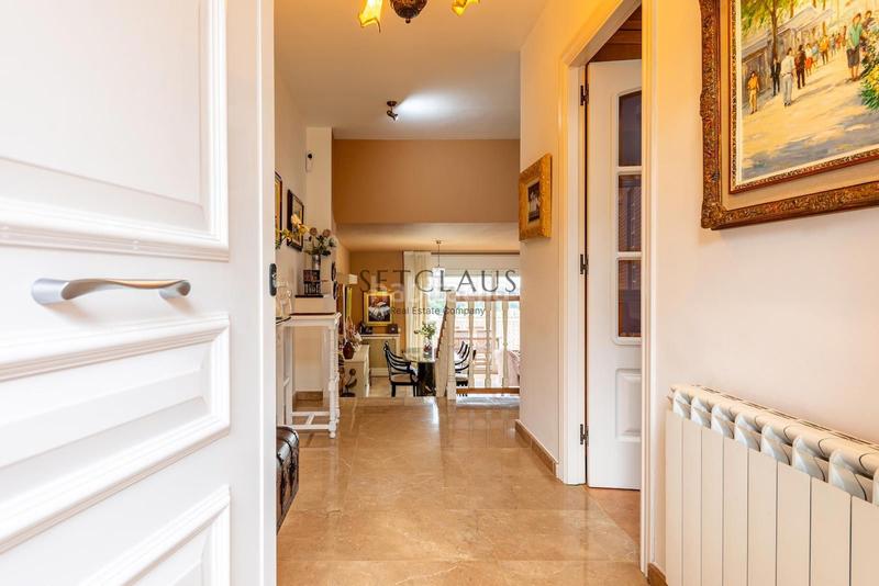 Foto 7db2bd05-1f10-4611-8a1c-afbd8f6a94ba. Casa a schiera con riscaldamento parcheggio in Tiana