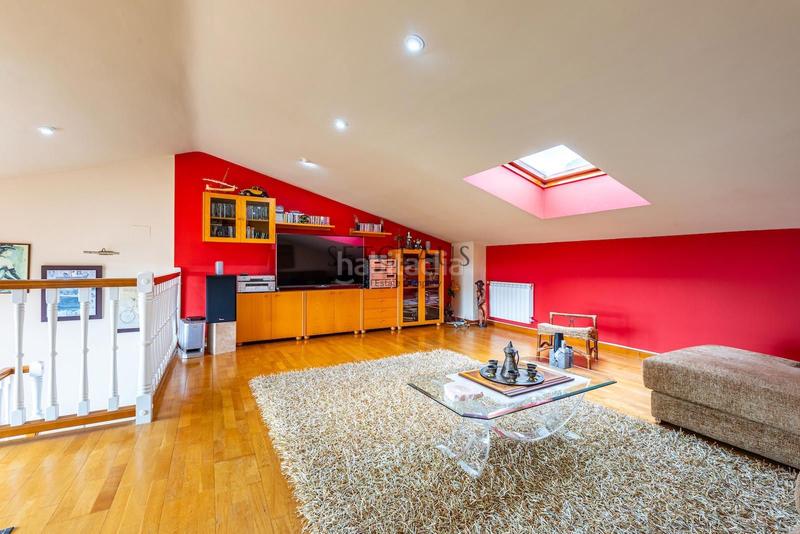 Foto 991a8a1d-e84f-4f5b-8438-31c51f3dc487. Casa a schiera con riscaldamento parcheggio in Tiana