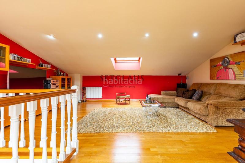 Foto f2662894-b4a2-4630-94da-2db3f94509e7. Casa a schiera con riscaldamento parcheggio in Tiana
