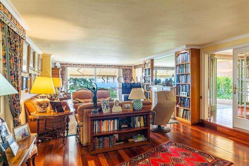 Foto 3021e03f-efec-400c-9118-9995132d0038. Chalet . vistas y privacidad. en Mas Ram Badalona