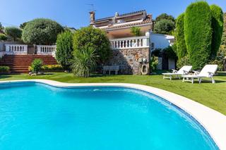 Chalet in Cabrils. Cabrils. privacidad y amplitud.