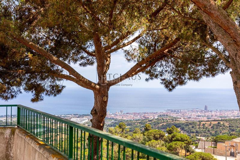 Foto 478c3c3c-8a93-4203-b697-04f4d1cf0b69. Chalet con riscaldamento parcheggio piscina in Urbanitzacions Mataró