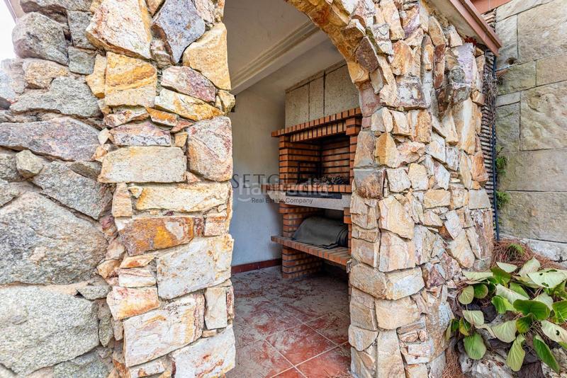 Foto 700bdc38-f3db-4654-ad34-e0ad8ebd31a5. Chalet con riscaldamento parcheggio piscina in Urbanitzacions Mataró