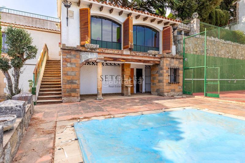 Foto 85664d95-7c77-4806-9aed-00f7978f33f9. Chalet con riscaldamento parcheggio piscina in Urbanitzacions Mataró