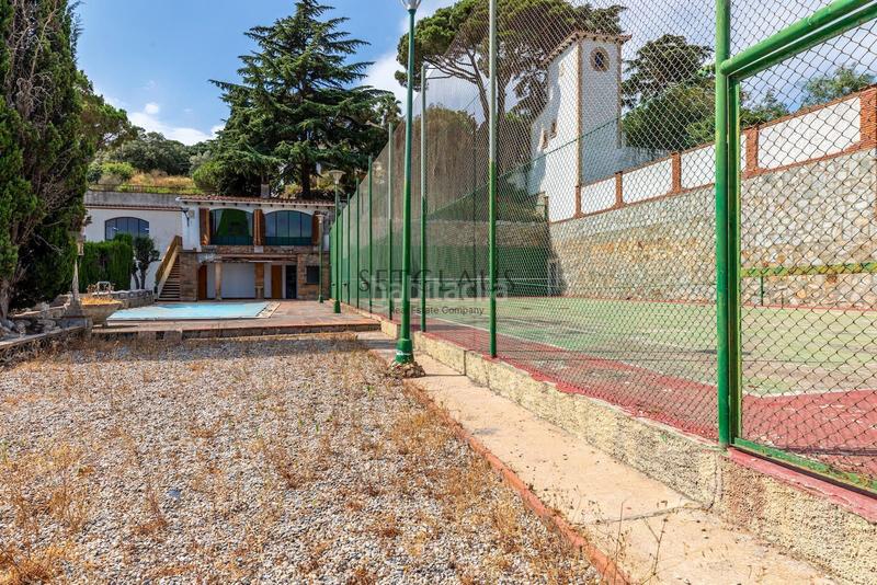 Foto 88ee4ce1-9423-45b6-ba40-b03aad7545ff. Chalet con riscaldamento parcheggio piscina in Urbanitzacions Mataró