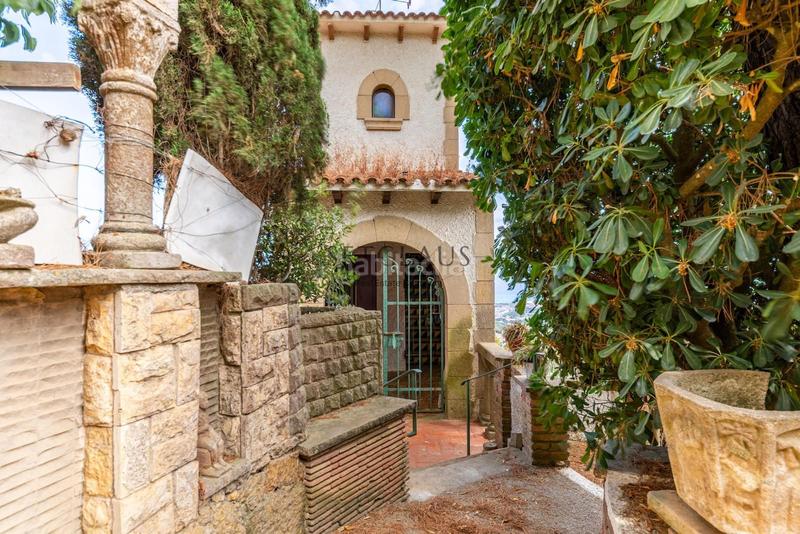 Foto b575ef1f-1746-44e1-9594-6cb88d421359. Chalet con riscaldamento parcheggio piscina in Urbanitzacions Mataró