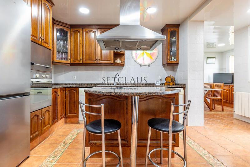 Foto d43b025b-aa1b-463e-b4f2-289fbdd44497. Chalet con riscaldamento parcheggio piscina in Urbanitzacions Mataró