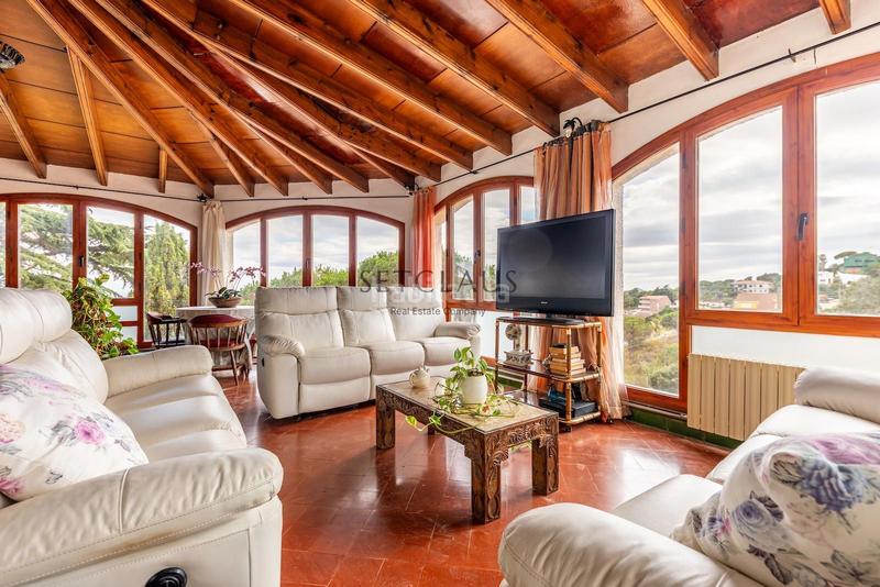 Foto d8d614e2-2074-435d-aaf3-9e3b237f7a6c. Chalet con riscaldamento parcheggio piscina in Urbanitzacions Mataró