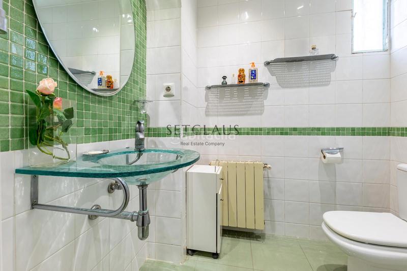 Foto f619025d-ef8b-4f97-acef-2357b49e9a47. Chalet con riscaldamento parcheggio piscina in Urbanitzacions Mataró