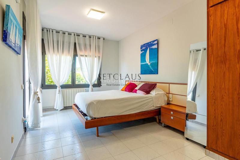 Foto 011598f0-6651-4759-a471-e59745de27f7. Maison jumelée avec chauffage parking piscine dans Centre Masnou (El)