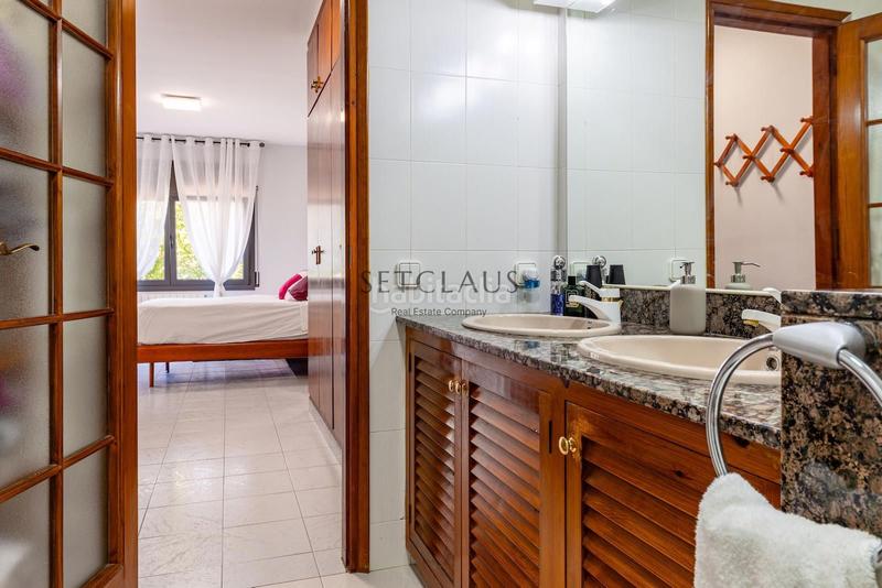 Foto 0bd9faa0-494d-4348-bd33-9fd254d51c5b. Maison jumelée avec chauffage parking piscine dans Centre Masnou (El)