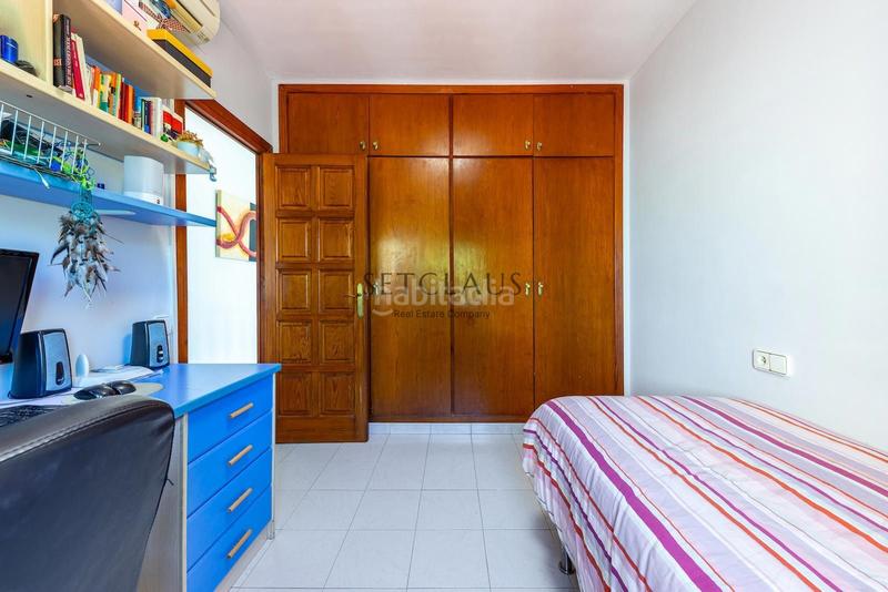 Foto 2c33a243-9573-40c0-aef3-05a36f61478e. Maison jumelée avec chauffage parking piscine dans Centre Masnou (El)