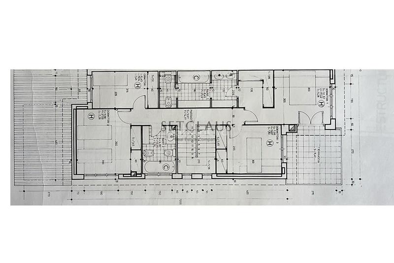 Foto 3c1c0ebe-5f78-4194-8cc8-83112c0a7088. Maison jumelée avec chauffage parking piscine dans Centre Masnou (El)