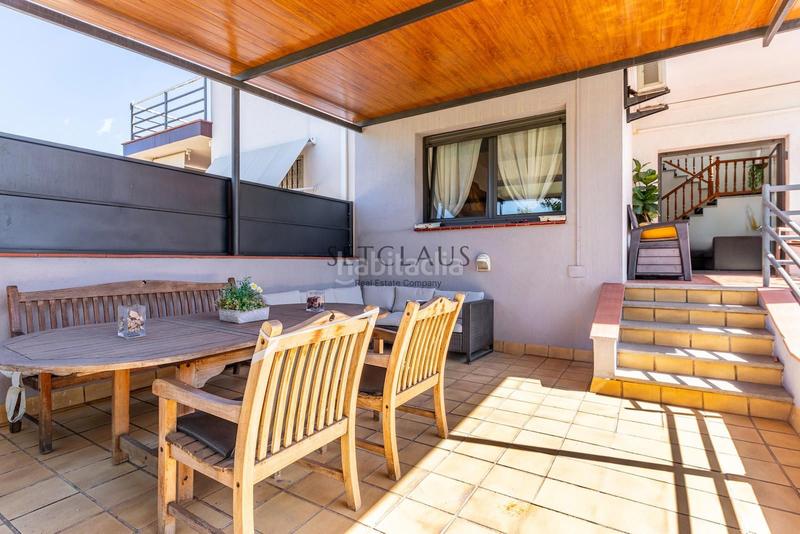 Foto 5a506a8c-98cf-4be4-8cd3-7e9a9ae16a19. Maison jumelée avec chauffage parking piscine dans Centre Masnou (El)