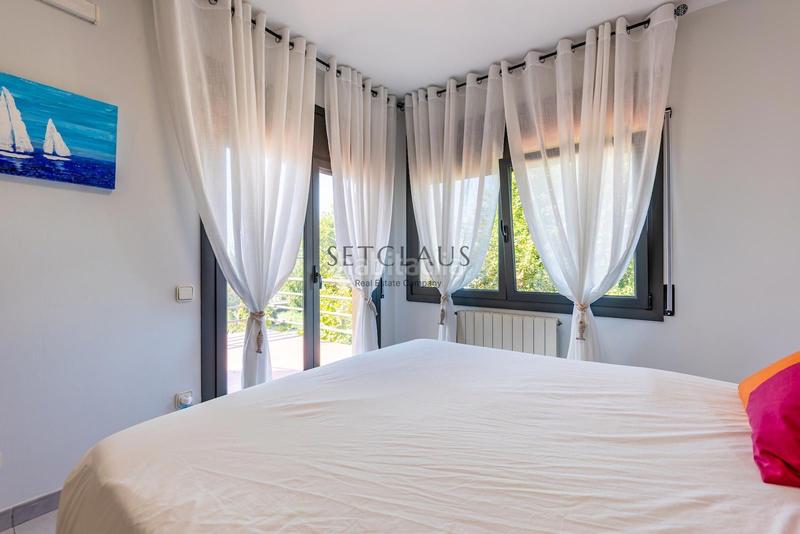 Foto ba759e39-1db8-4bba-afbf-f61bdf1acf90. Maison jumelée avec chauffage parking piscine dans Centre Masnou (El)