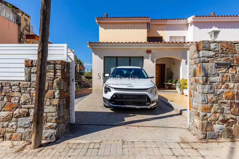 Foto dd243e47-69c7-4721-a479-436023ef685d. Maison jumelée avec chauffage parking piscine dans Centre Masnou (El)