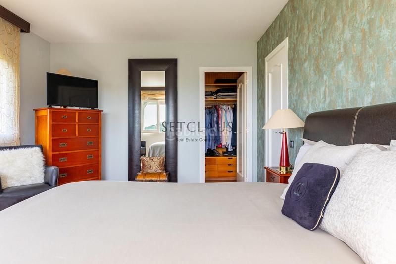 Foto 1caa111c-de79-4865-bc61-65d2e6cadd6e. Chalet con riscaldamento parcheggio piscina in Alella