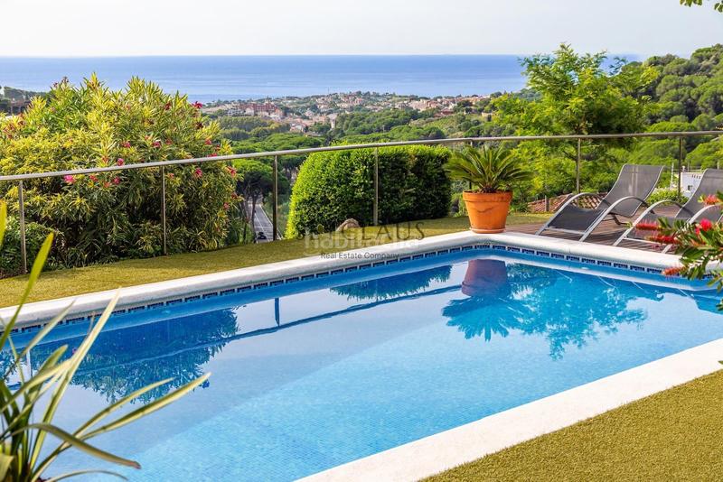 Foto 3415e270-4e7d-479e-9f9e-26c3f66683e6. Chalet con riscaldamento parcheggio piscina in Alella