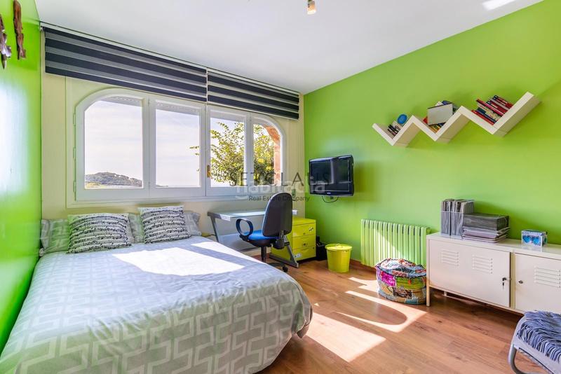 Foto 4f9592ed-df27-49ed-8c24-06c7af1cd29b. Chalet con riscaldamento parcheggio piscina in Alella