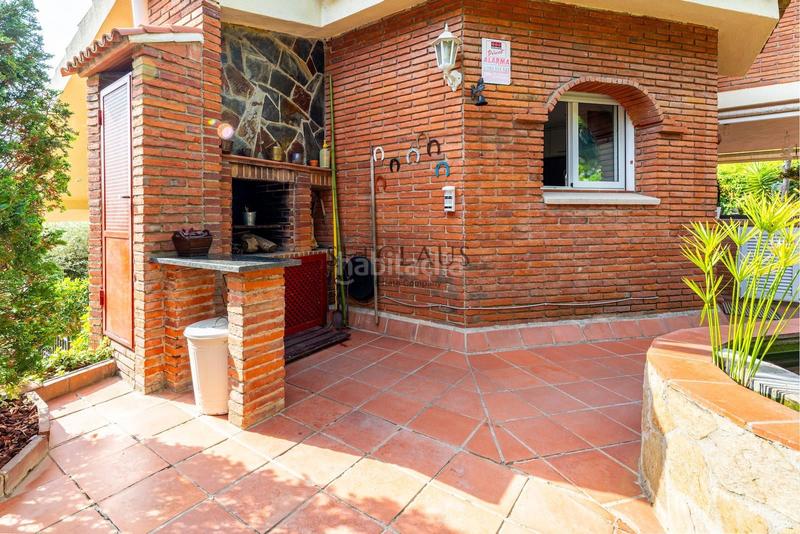 Foto 5ddce45d-de96-4f90-9de1-77e51187fb7a. Chalet con riscaldamento parcheggio piscina in Alella