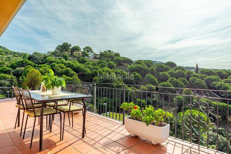 Foto 72882269-cb31-40d6-b2e9-4893c46d0f00. Chalet con riscaldamento parcheggio piscina in Alella