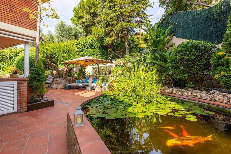 Foto 79145db9-eb37-48f9-998c-54c1d74a16c2. Chalet con riscaldamento parcheggio piscina in Alella