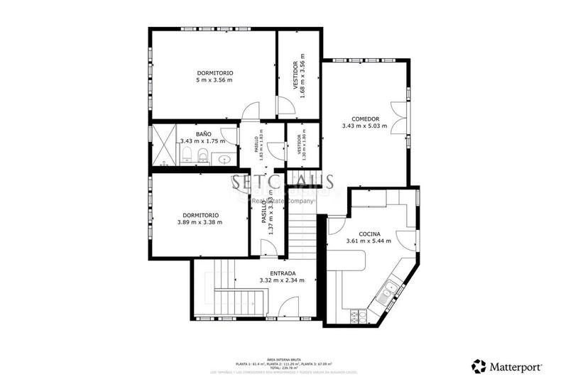 Foto 89e597d0-d61b-4a2f-b13a-3a53bc468e4e. Chalet con riscaldamento parcheggio piscina in Alella
