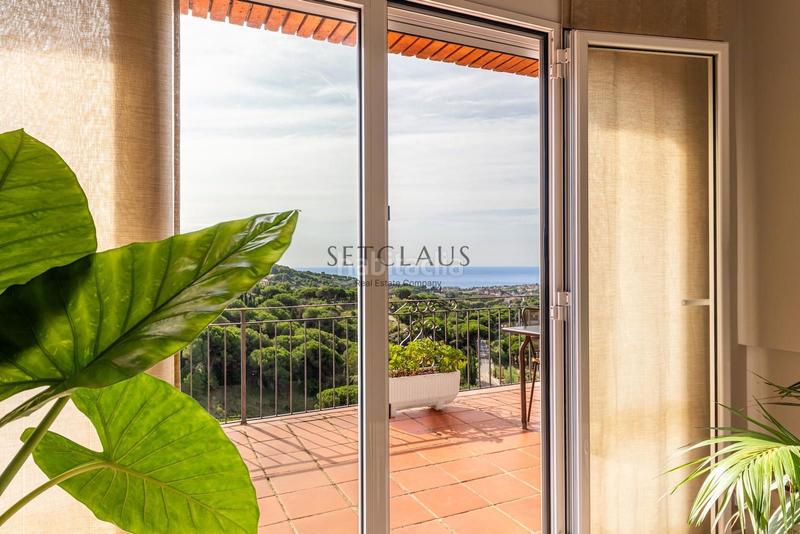 Foto 92afa953-43d8-410a-95b7-62a03d26adfb. Chalet con riscaldamento parcheggio piscina in Alella