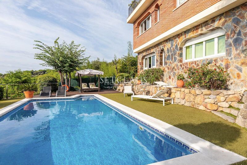 Foto ad1d9b66-c62a-477d-91b8-8e3e3682ddf5. Xalet amb calefacció aparcament piscina a Alella