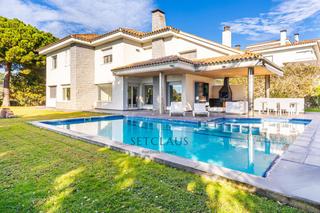 Xalet a Bellresguard-Can Teixidó. Can teixidor. lujo y privacidad